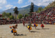 Maskentanz beim Klosterfestival in de Stadt Paro in Bhutan