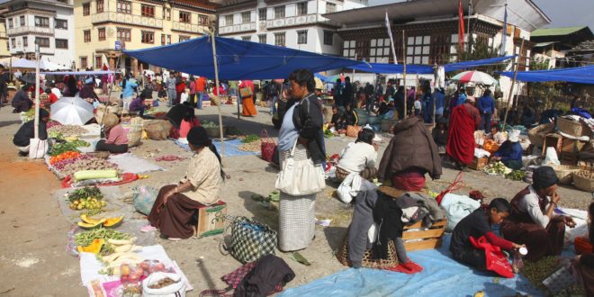 Markt in der Stadt Paro in Bhutan